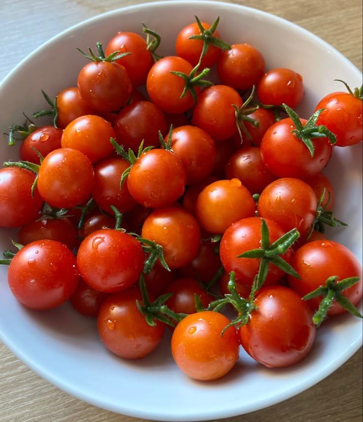 Cherry Tomatoes (چیری ٹماٹر) 10 Seeds